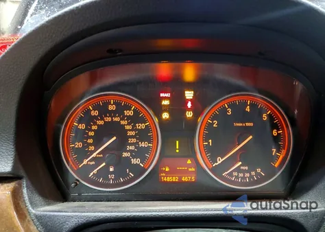 2011 BMW 328 Xi z USA, uszkodzony, nr VIN WBAPK7C5XBA772007